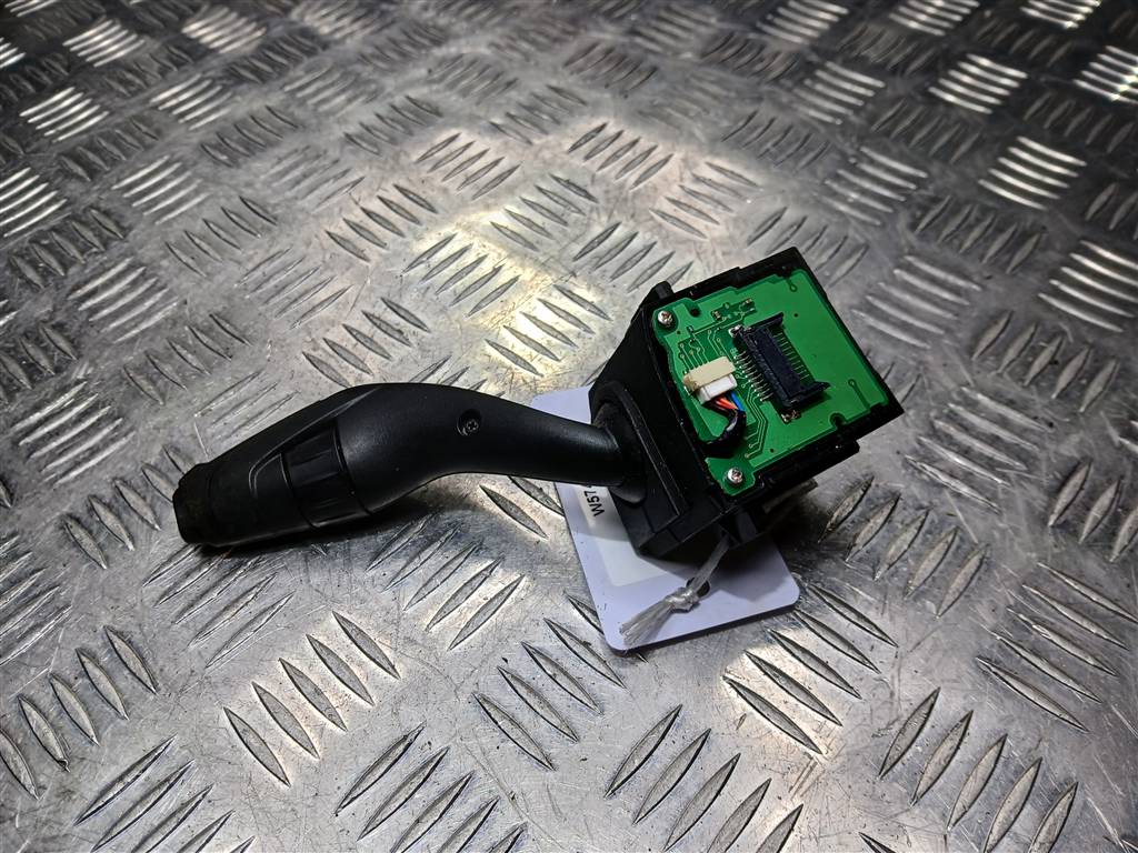 переключатель подрулевой FORD Focus  1900224, 1550 рублей, Москва