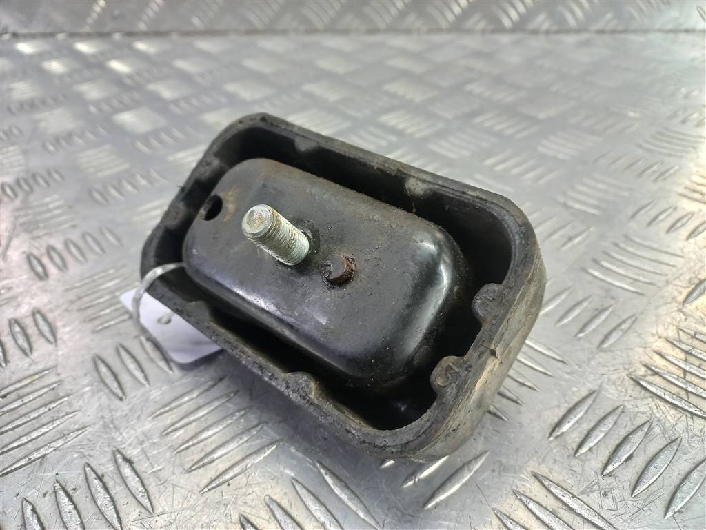 подушка двигателя (опора двс) SUZUKI JIMNY 1.3 4WD MT (86 л.с.)Jimny  III рестайлинг (2005—2012) Внедорожник 1161081A00, 1550 рублей, Москва