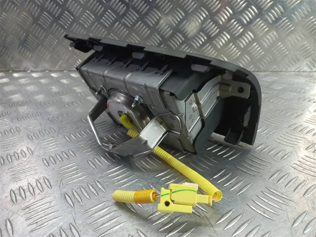 подушка безопасности пассажира SUZUKI JIMNY 1.3 4WD MT (86 л.с.)Jimny  III рестайлинг (2005—2012) Внедорожник 7391076J00P4Z, 4430 рублей, Москва