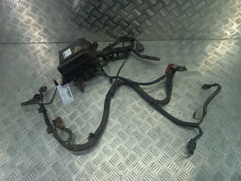 блок предохранителей MITSUBISHI LANCER 1.6 MT (98 л.с.)Lancer  IX (2000—2007) Универсал MN151060, 2700 рублей, Москва