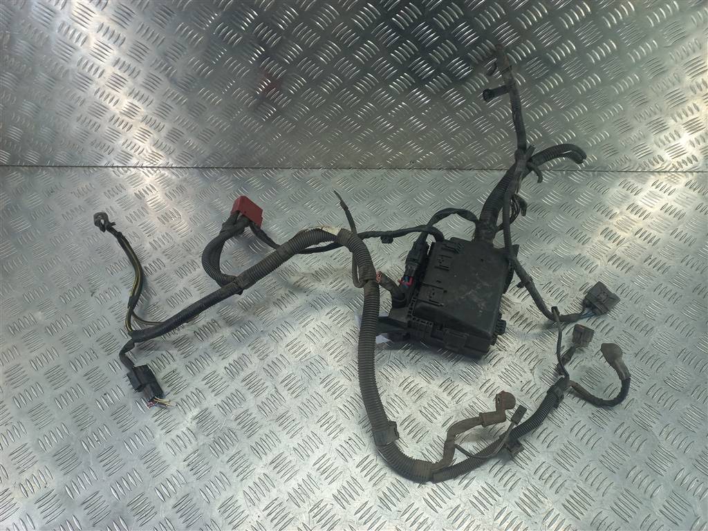 блок предохранителей MITSUBISHI LANCER 1.6 MT (98 л.с.)Lancer  IX (2000—2007) Универсал MN151060, 2700 рублей, Москва