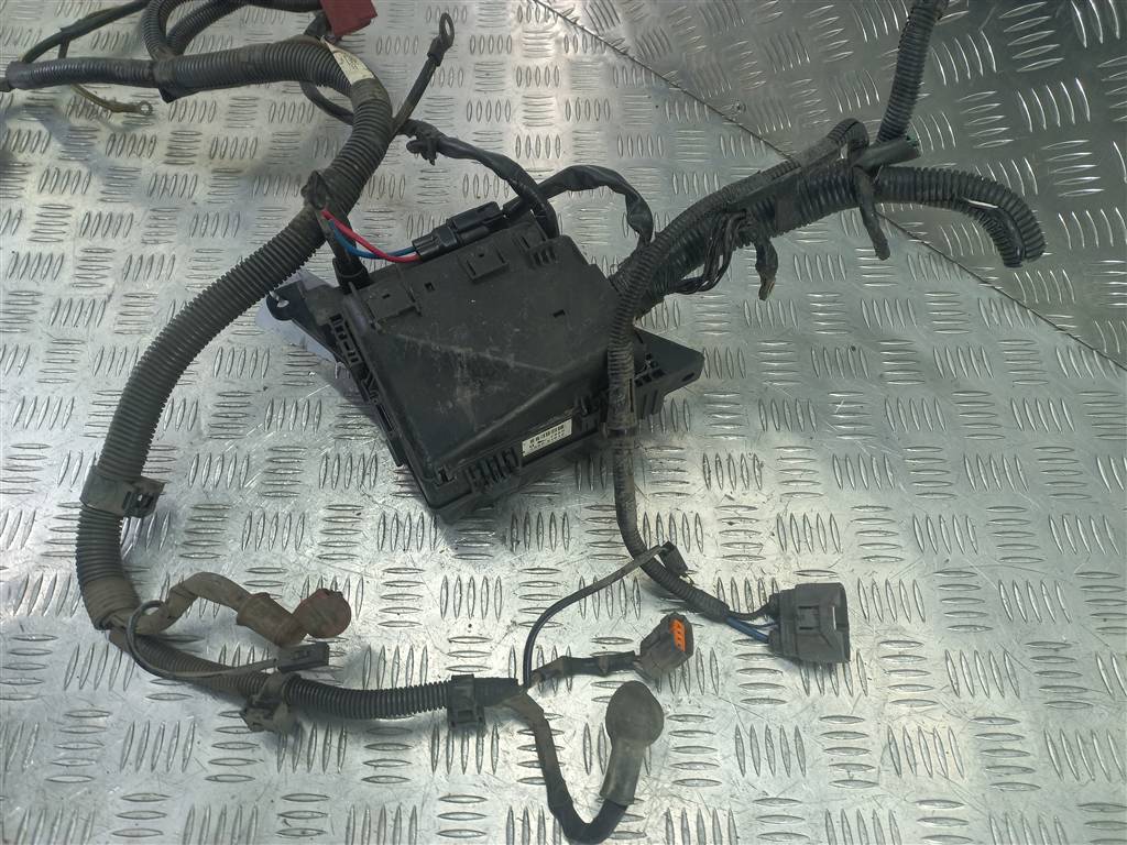 блок предохранителей MITSUBISHI LANCER 1.6 MT (98 л.с.)Lancer  IX (2000—2007) Универсал MN151060, 2700 рублей, Москва