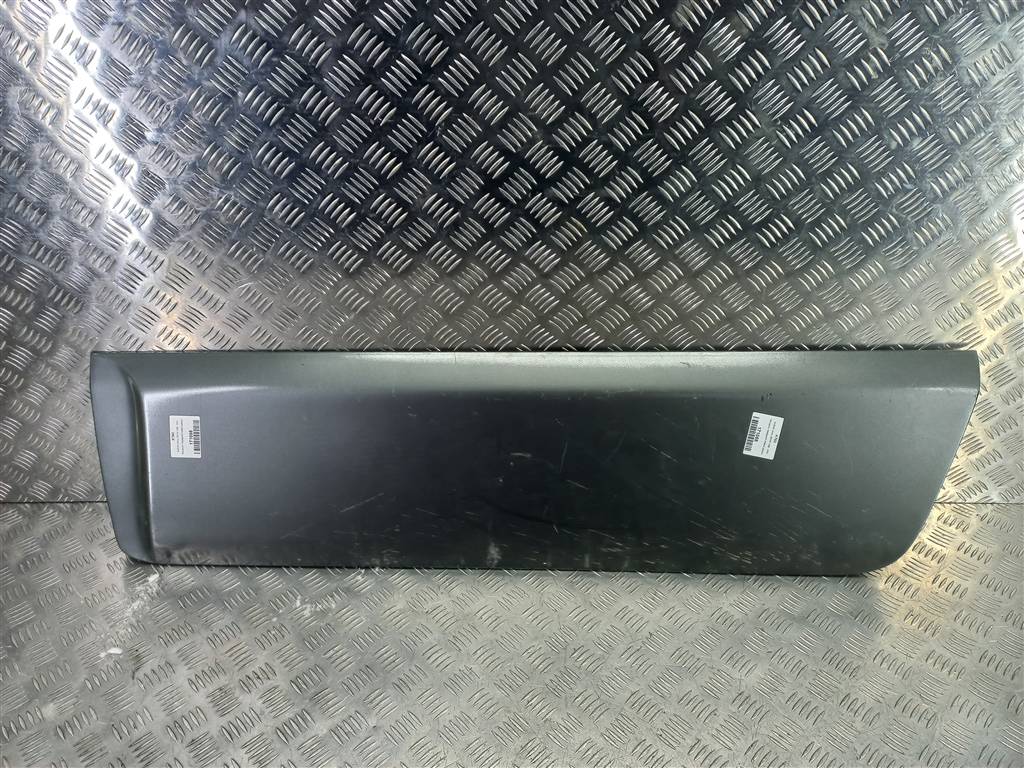 накладка двери SUZUKI JIMNY 1.3 4WD MT (86 л.с.)Jimny  III рестайлинг (2005—2012) Внедорожник 7766081A00, 2700 рублей, Москва