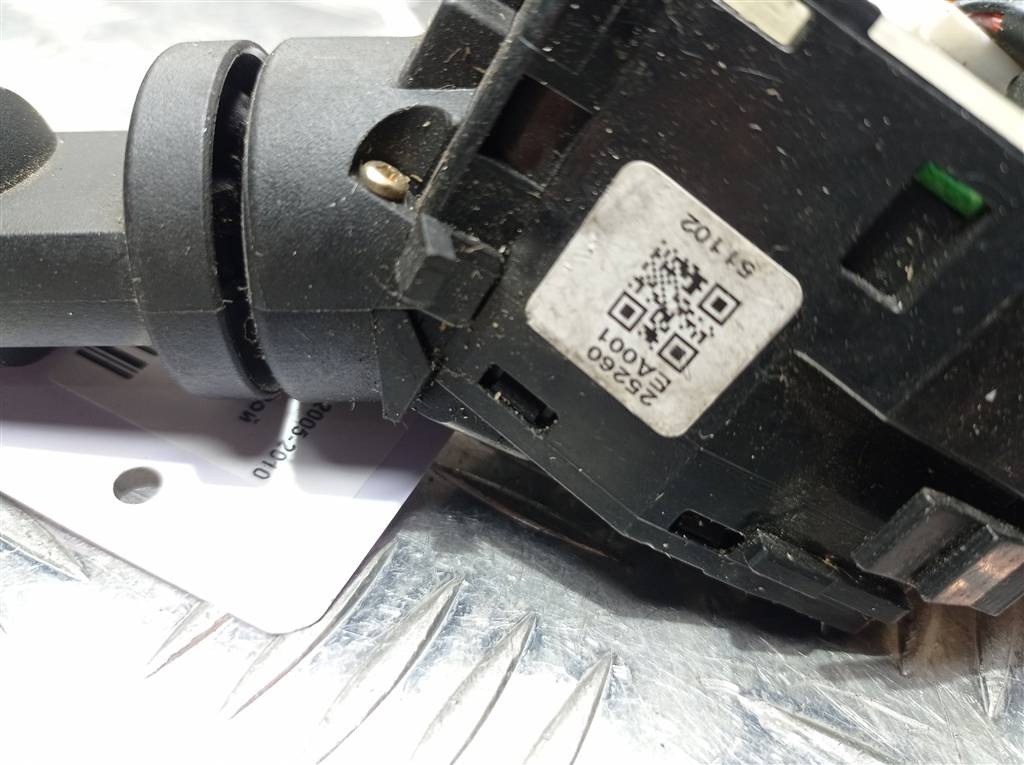 переключатель подрулевой NISSAN NAVARA  25260EA001, 750 рублей, Москва