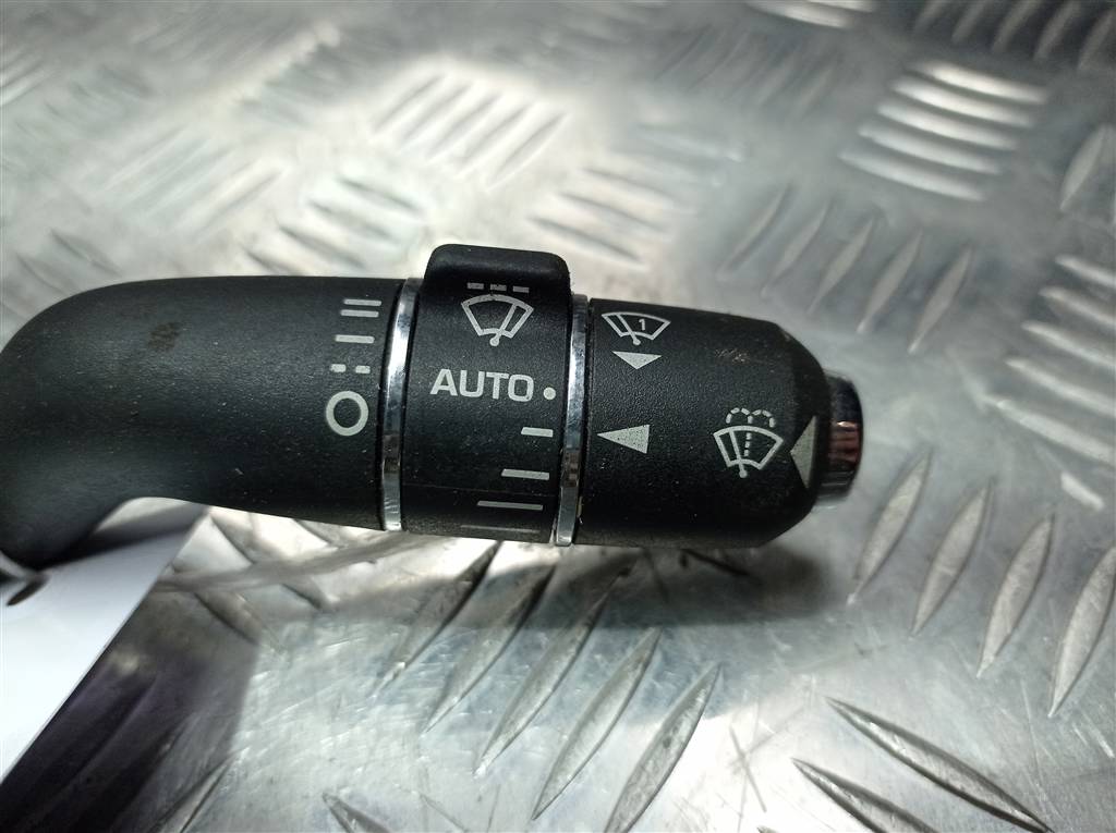 переключатель подрулевой Jaguar XF 2.7 AT (207 л.с.)XF  I (2007—2011) Седан C2Z5019, 2130 рублей, Москва