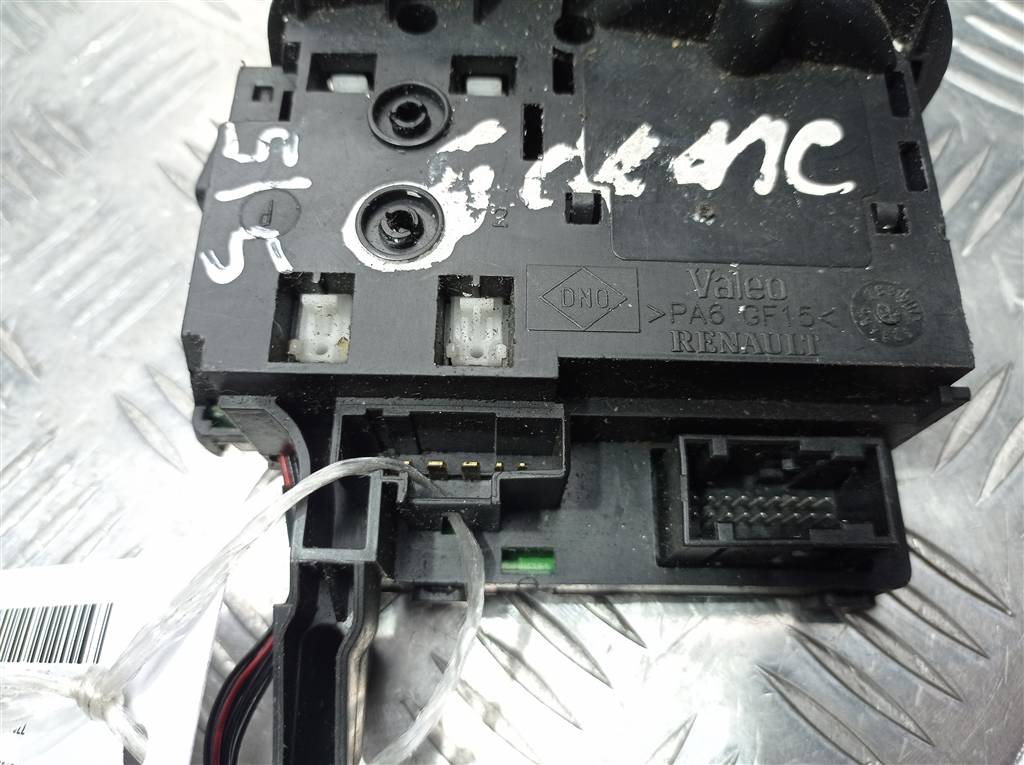 переключатель подрулевой Renault Scenic  7701065912, 980 рублей, Москва