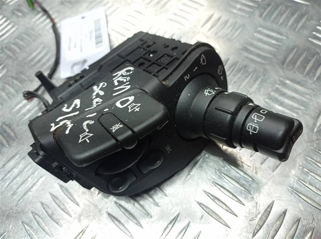 переключатель подрулевой Renault Scenic  7701065912, 980 рублей, Москва