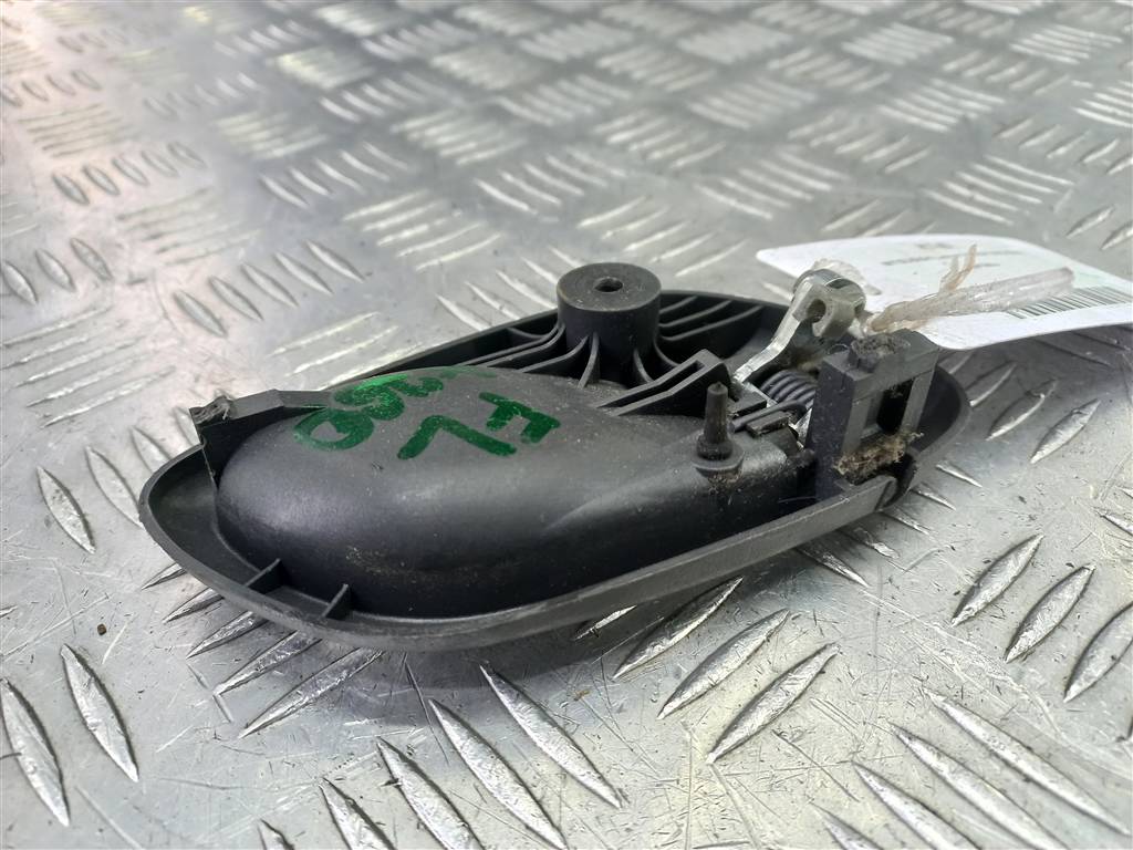 ручка двери внутренняя SUZUKI JIMNY 1.3 4WD MT (86 л.с.)Jimny  III рестайлинг (2005—2012) Внедорожник 83102-81A21-FC6, 3850 рублей, Москва