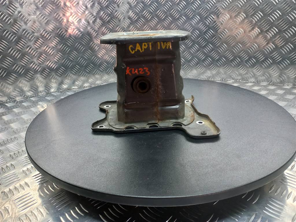 кронштейн усилителя переднего бампера CHEVROLET  CAPTIVA  94551355, 3279 рублей, Москва