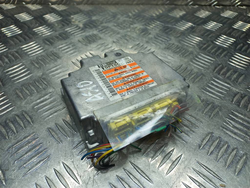 блок управления srs (air bag) SUZUKI Grand Vitara 2.4 MT (166 л.с.)Grand Vitara  II рестайлинг (2008—2012) Внедорожник 3891076K30, 1780 рублей, Москва