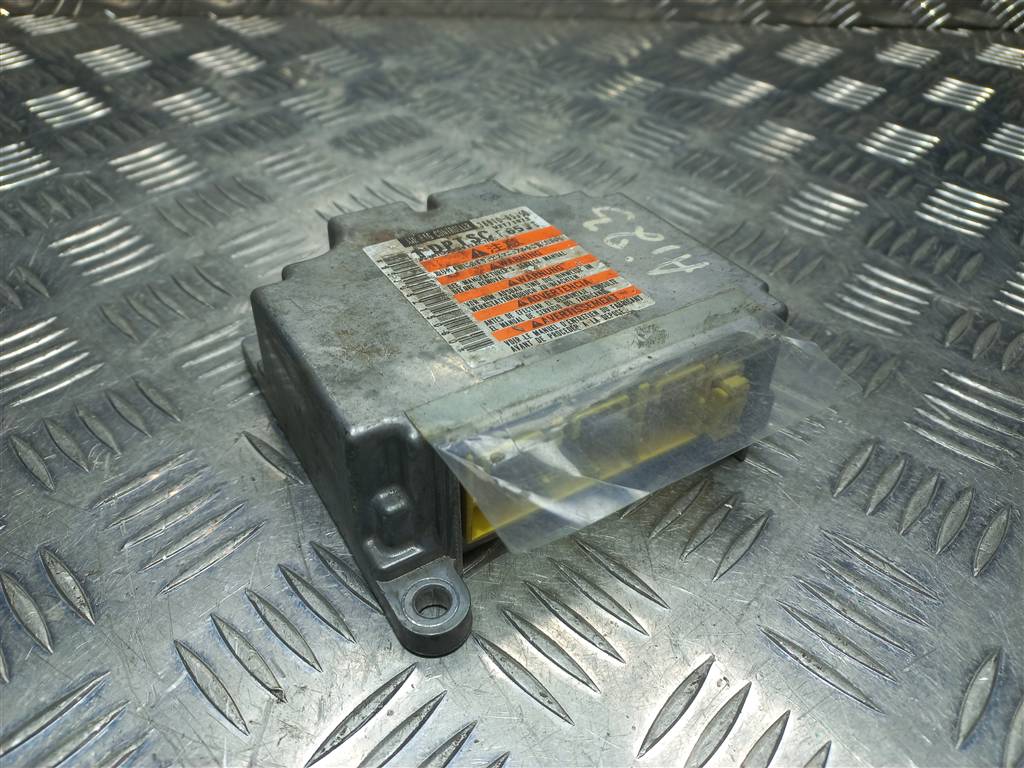 блок управления srs (air bag) SUZUKI Grand Vitara 1.6 4WD MT (106 л.с.)Grand Vitara  II (2005—2008) Внедорожник 3891065J50, 750 рублей, Москва