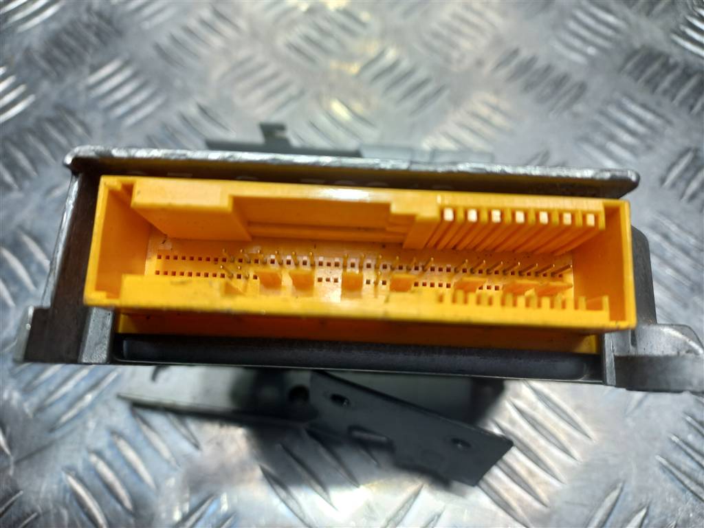 блок управления srs (air bag) SUZUKI LIANA 1.6 MT (106 л.с.)Liana  I рестайлинг (2004—2008) Универсал 3891059J41, 1550 рублей, Москва