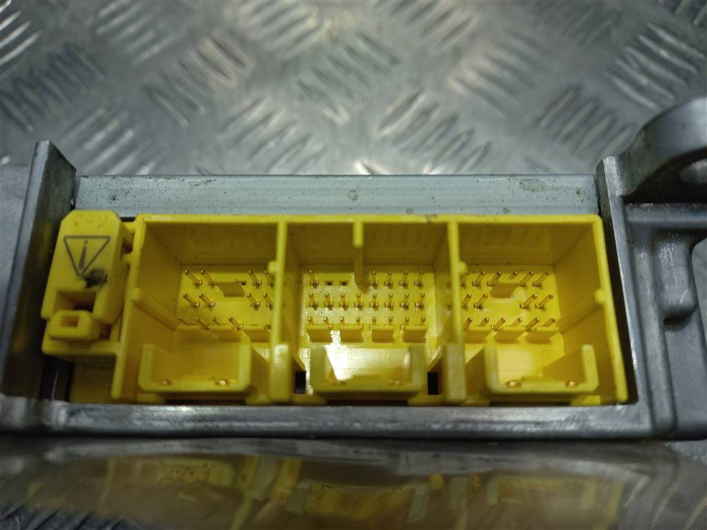 блок управления srs (air bag) SUZUKI Grand Vitara 2.0 4WD MT (140 л.с.)Grand Vitara  II (2005—2008) Внедорожник 3891065J30, 980 рублей, Москва