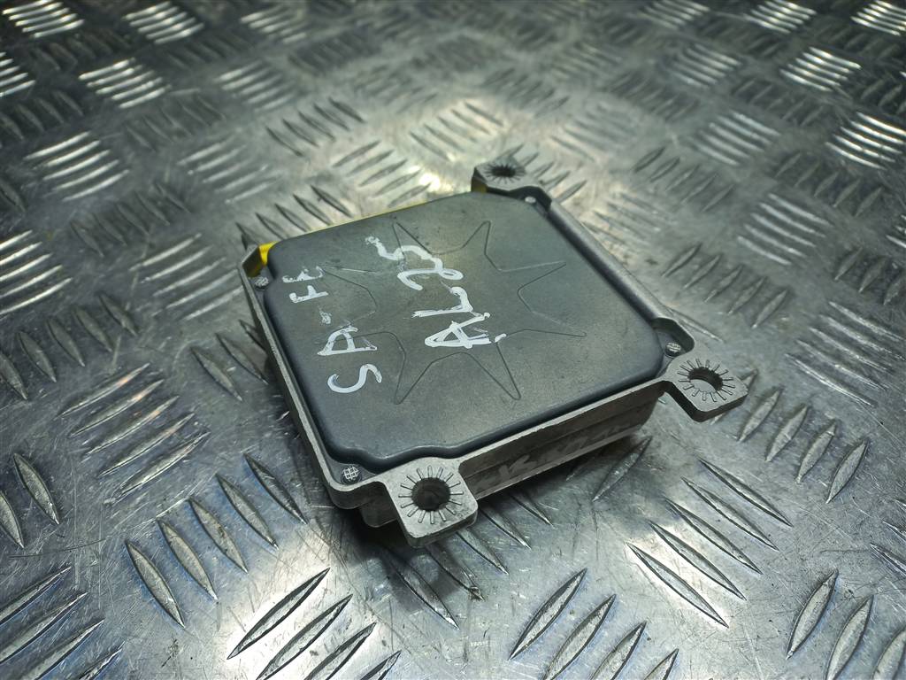 блок управления srs (air bag) MITSUBISHI CARISMA  MR913789, 520 рублей, Москва