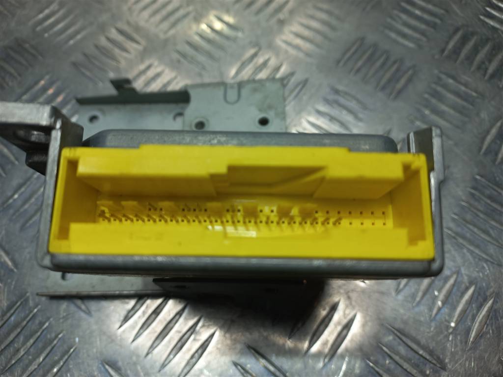 блок управления srs (air bag) MITSUBISHI CARISMA  MR913789, 520 рублей, Москва