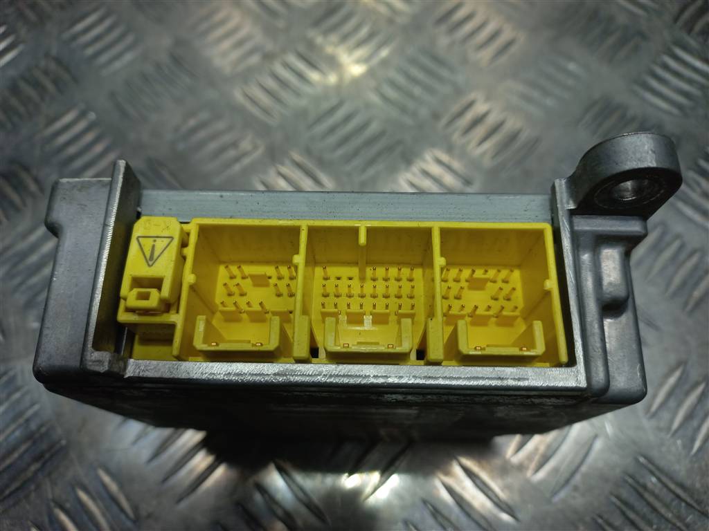 блок управления srs (air bag) SUZUKI Grand Vitara 2.0 4WD MT (140 л.с.)Grand Vitara  II (2005—2008) Внедорожник 3891065J30, 980 рублей, Москва