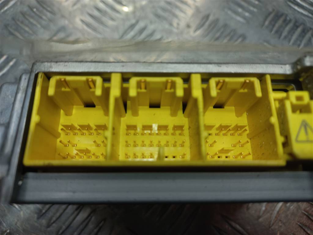 блок управления srs (air bag) SUZUKI Grand Vitara 2.0 4WD MT (140 л.с.)Grand Vitara  II (2005—2008) Внедорожник 3891065J30, 980 рублей, Москва