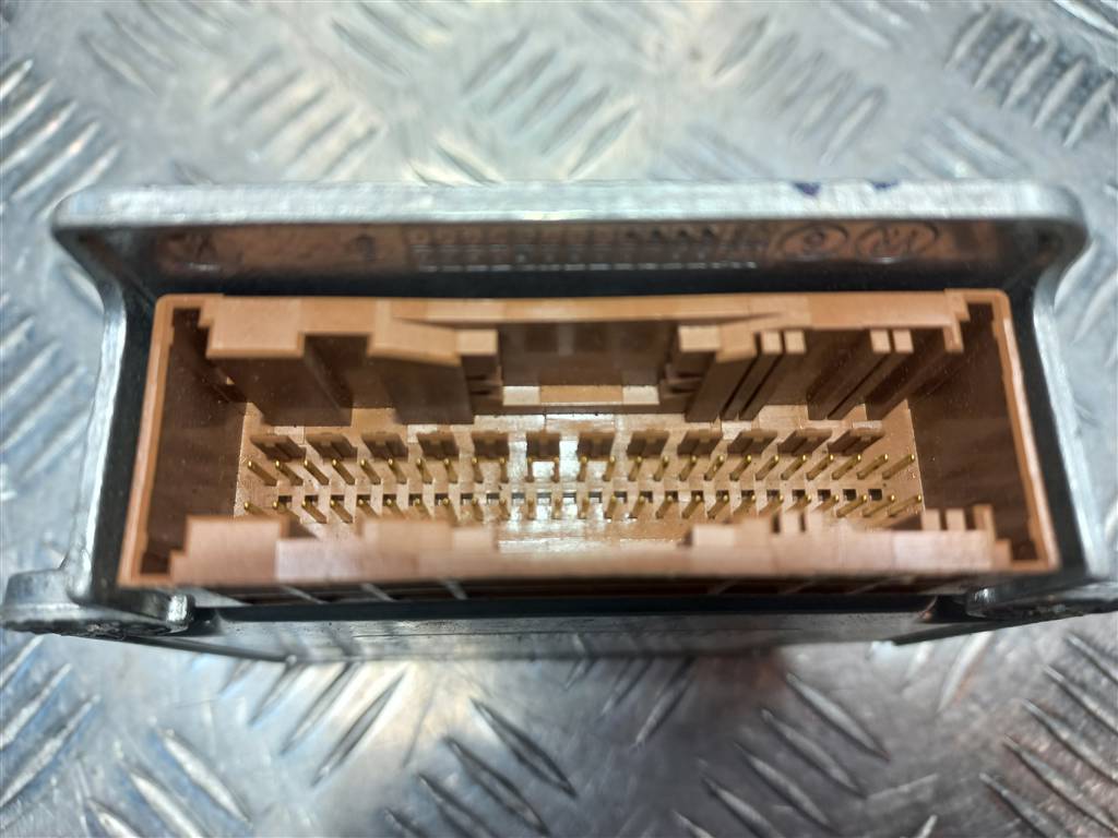 блок управления srs (air bag) SUZUKI SX4 1.6 MT (125 л.с.)Swift  III (2004—2011) Хетчбэк 3891079J20, 980 рублей, Москва