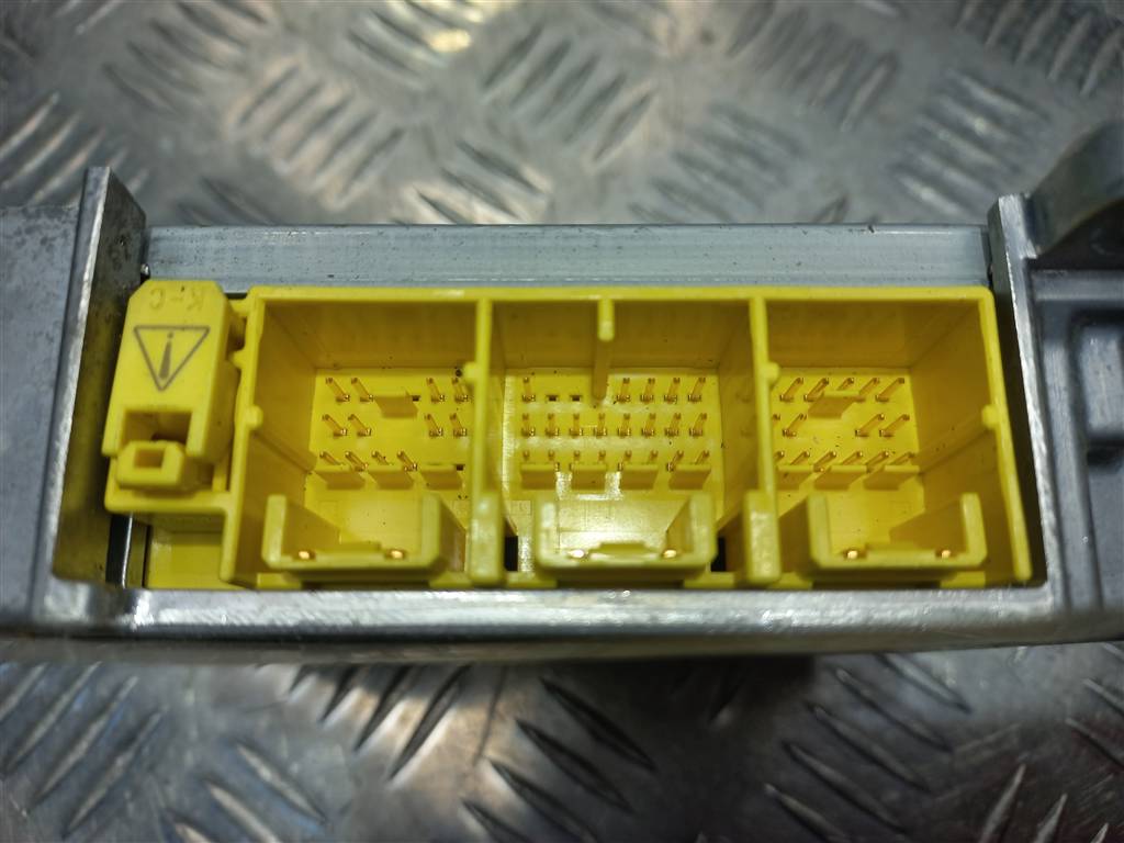 блок управления srs (air bag) SUZUKI Grand Vitara 1.6 4WD MT (106 л.с.)Grand Vitara  II (2005—2008) Внедорожник 3891076K50, 980 рублей, Москва