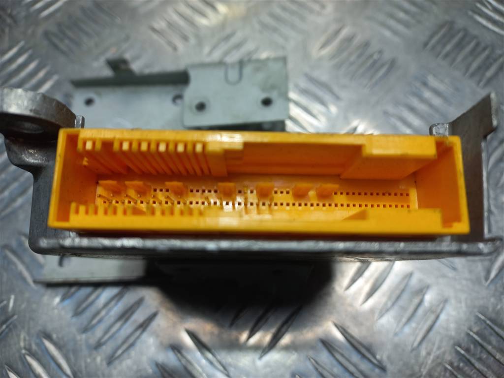 блок управления srs (air bag) SUZUKI LIANA 1.6 MT (106 л.с.)Liana  I рестайлинг (2004—2008) Универсал 3891059J11, 1210 рублей, Москва