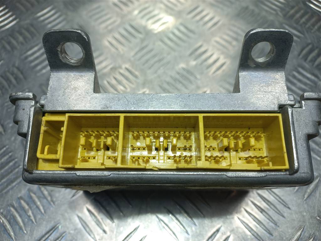 блок управления srs (air bag) HONDA Accord 2.4 AT (190 л.с.)Accord  VII (2002—2006) Седан 77960SEDE82, 3279 рублей, Москва