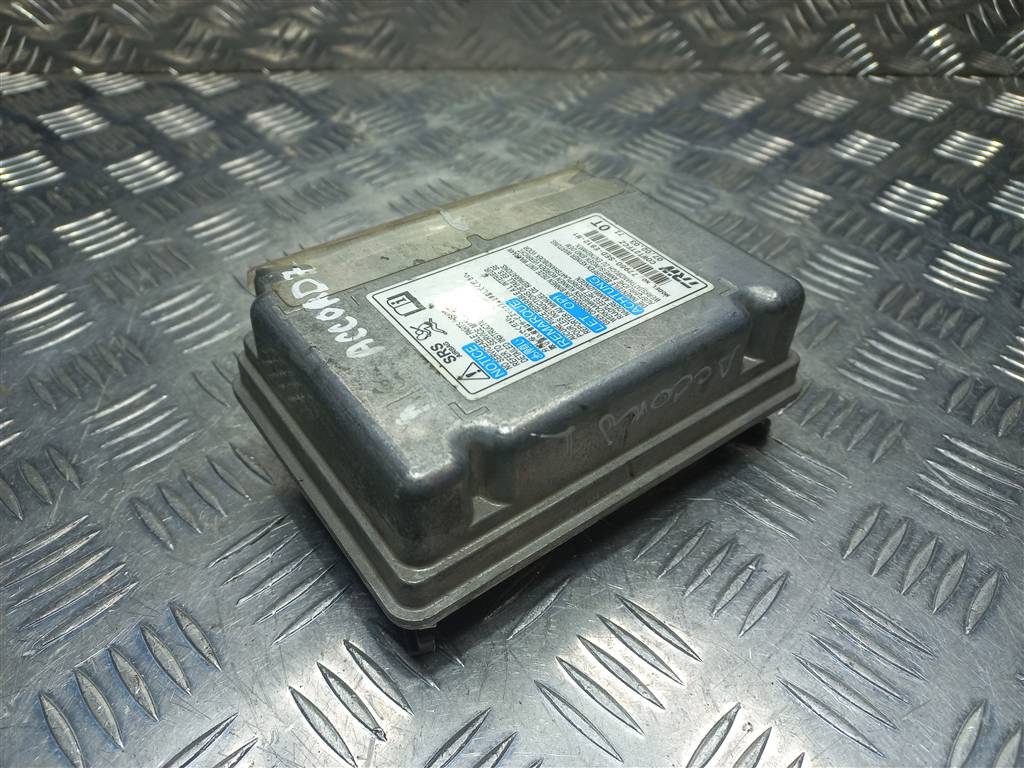 блок управления srs (air bag) HONDA Accord 2.0 MT (155 л.с.)Accord  VII (2002—2006) Седан 77960SEDE81, 1550 рублей, Москва