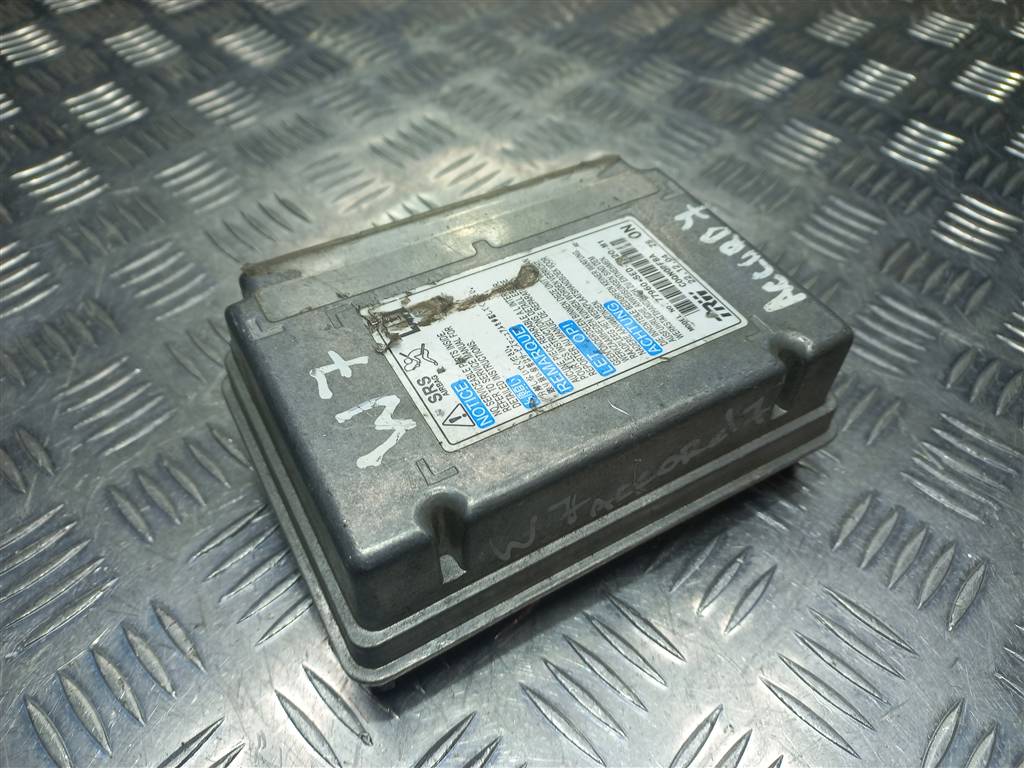 блок управления srs (air bag) HONDA Accord 2.4 AT (160 л.с.)Accord  VII (2002—2006) Универсал 77960SEDE82, 3279 рублей, Москва