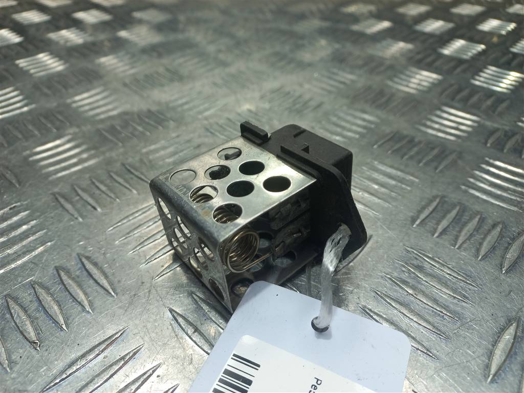 блок управления вентилятором Renault   8200045082, 2700 рублей, Москва