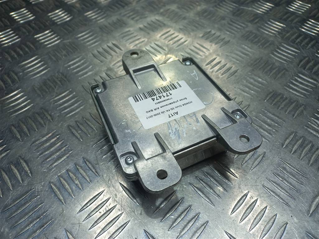 блок управления srs (air bag) HONDA Civic 1.8 MT (140 л.с.)Civic  VIII (2005—2009) Хетчбэк 77960SMGE02, 980 рублей, Москва