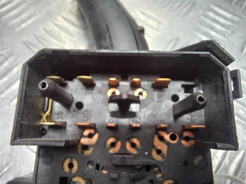 переключатель подрулевой SKODA FABIA  8L0953513G, 2130 рублей, Москва