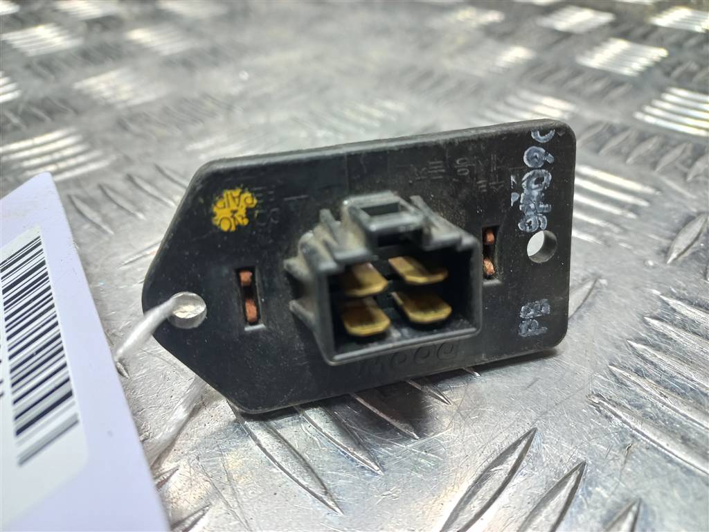 резистор отопителя (ежик) Hyundai I20 1.3 MT (78 л.с.)i20  I (2008—2012) Хетчбэк 971281J000, 1550 рублей, Москва