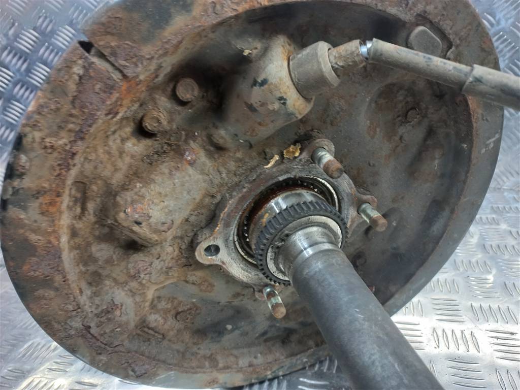 полуось MITSUBISHI L200  2.5 DI-D 4WD MT (178 л.с.)L200  IV (2006—2014) Пикап 3715A060, 8450 рублей, Москва