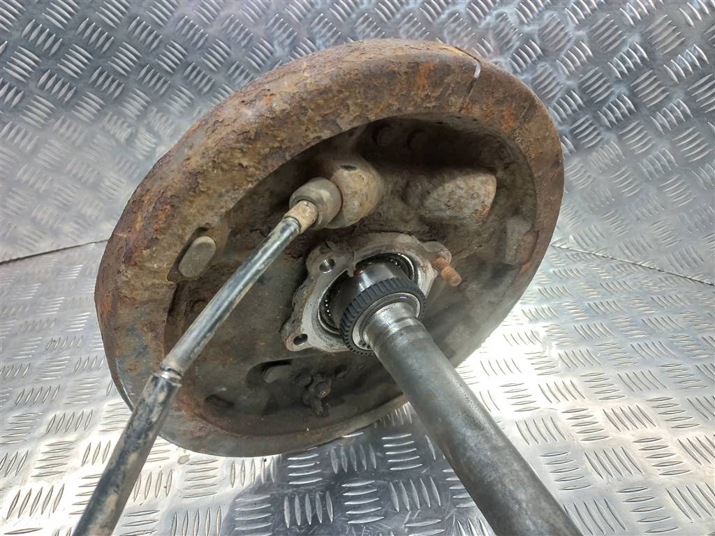 полуось MITSUBISHI L200  2.5 DI-D 4WD MT (178 л.с.)L200  IV (2006—2014) Пикап 3715A060, 8450 рублей, Москва