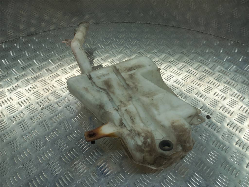 бачок омывателя MITSUBISHI L200  2.5 DI-D 4WD MT (178 л.с.)L200  IV (2006—2014) Пикап MN182568, 2470 рублей, Москва