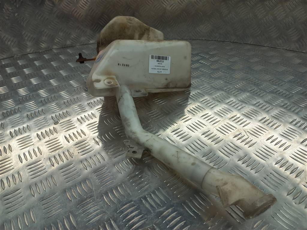 бачок омывателя MITSUBISHI L200  2.5 DI-D 4WD MT (178 л.с.)L200  IV (2006—2014) Пикап MN182568, 2470 рублей, Москва