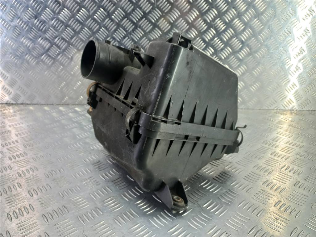 корпус воздушного фильтра MITSUBISHI L200  2.5 DI-D 4WD MT (178 л.с.)L200  IV (2006—2014) Пикап MN135613, 5580 рублей, Москва