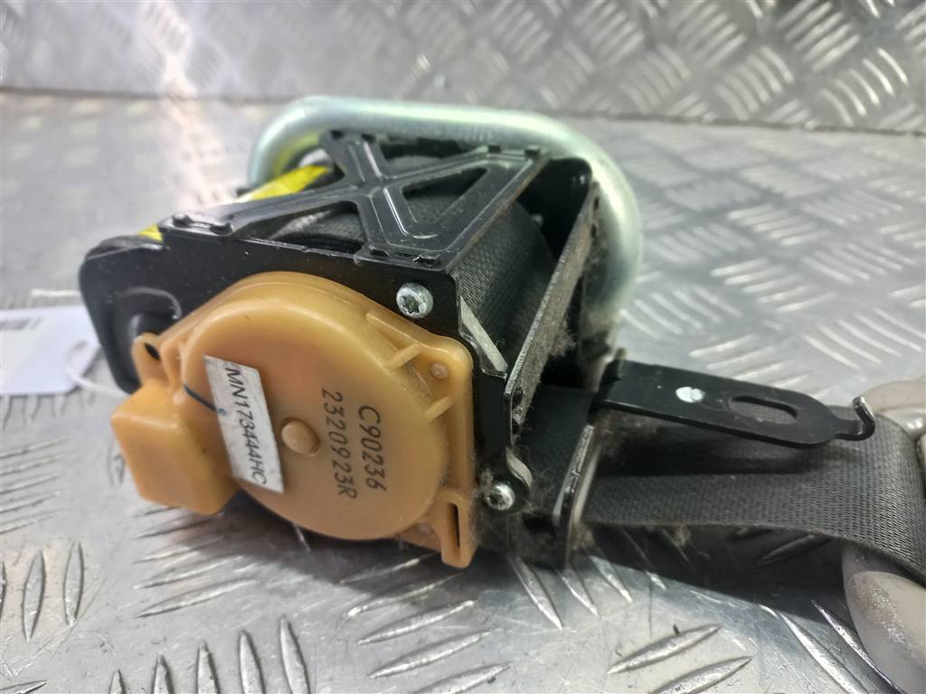 ремень безопасности MITSUBISHI L200  2.5 DI-D 4WD MT (178 л.с.)L200  IV (2006—2014) Пикап MN173444HC, 2700 рублей, Москва