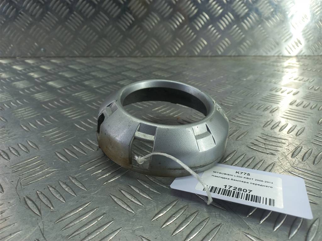 накладка бампера переднего MITSUBISHI L200  2.5 DI-D 4WD MT (178 л.с.)L200  IV (2006—2014) Пикап 6400a966, 1550 рублей, Москва