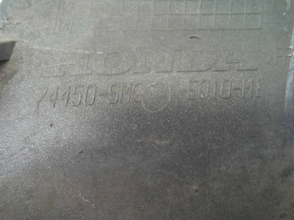 накладка крыла заднего HONDA Civic 1.8 MT (140 л.с.)Civic  VIII (2005—2009) Хетчбэк 74450SMGE01, 2010 рублей, Москва