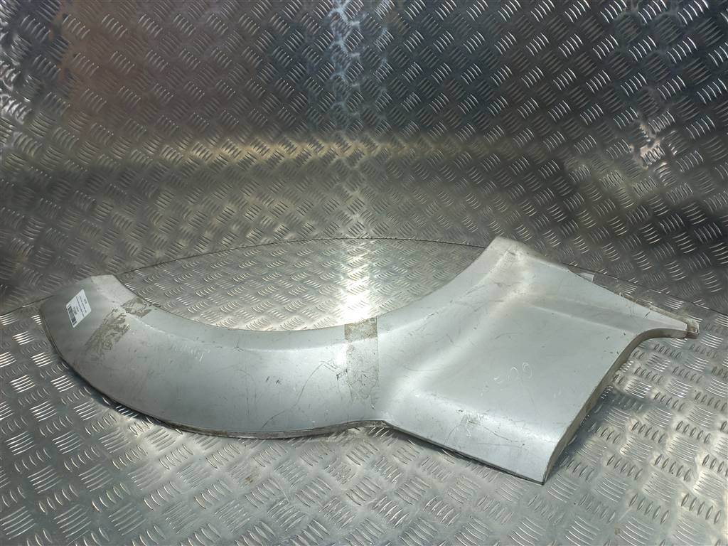 накладка крыла заднего SUZUKI JIMNY Jimny 7765081A00, 2700 рублей, Москва