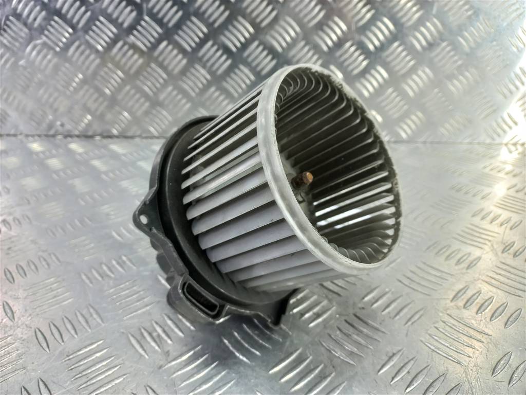 моторчик отопителя SUZUKI JIMNY Jimny 7415081A01, 5350 рублей, Москва