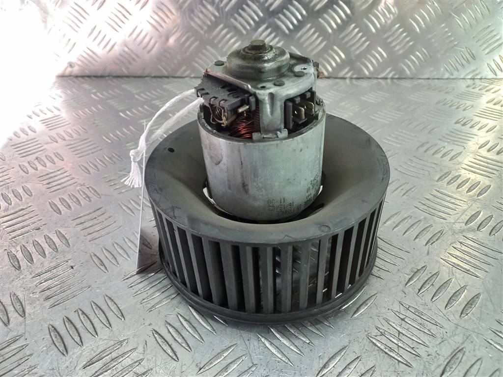 моторчик отопителя Renault Scenic  7701056598, 4200 рублей, Москва