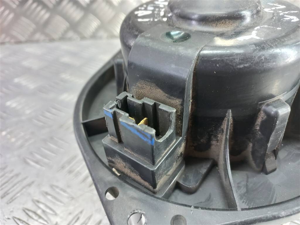 мотор отопителя SUZUKI IGNIS 1.3 MT (93 л.с.)Ignis  II (2003—2008) Хетчбэк 7415086G00, 2130 рублей, Москва