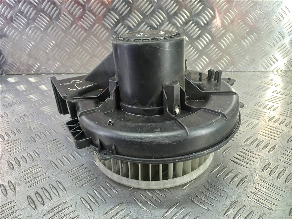 моторчик отопителя SKODA FABIA  6Q2819015H, 2820 рублей, Москва