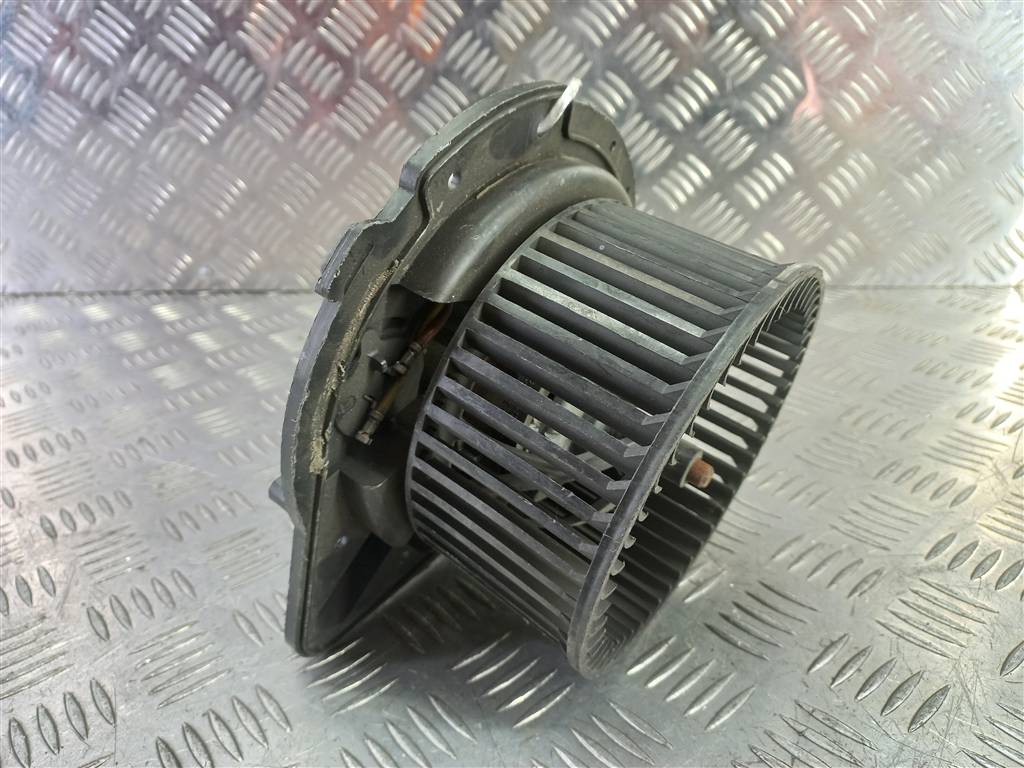 моторчик отопителя SKODA SUPERB  8D2820021, 1780 рублей, Москва