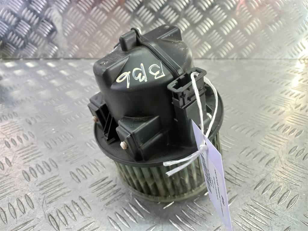 моторчик отопителя LAND ROVER FREELANDER  LR009739, 1550 рублей, Москва