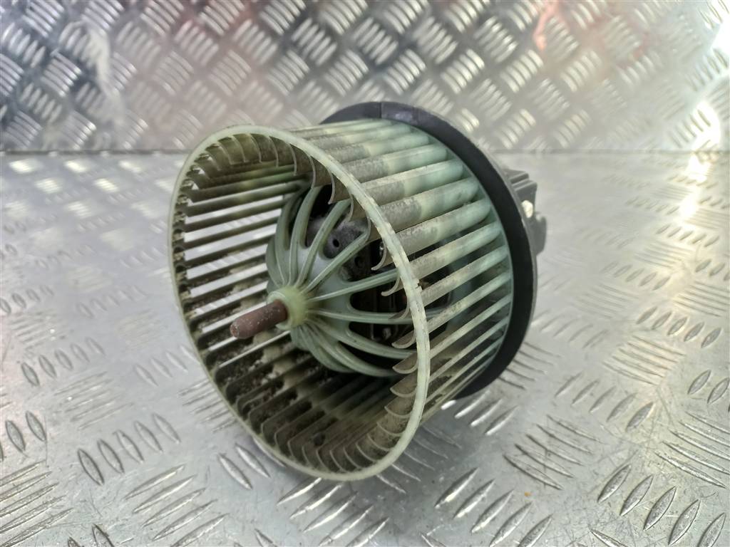 моторчик отопителя LAND ROVER FREELANDER  LR009739, 1550 рублей, Москва