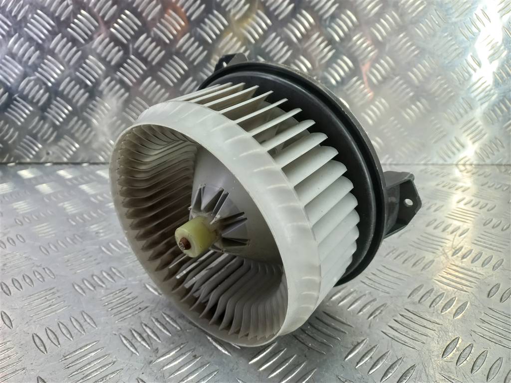 моторчик отопителя SUBARU Tribeca 3.0 4WD AT (245 л.с.)Tribeca  WX (2004—2007) Внедорожник 72223XA02A, 5580 рублей, Москва