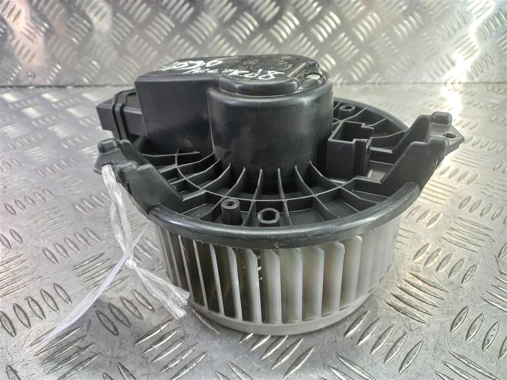 моторчик отопителя HONDA Accord 2.0 AT (156 л.с.)Accord  VIII (2007—2011) Седан 79310TL1E01, 2010 рублей, Москва