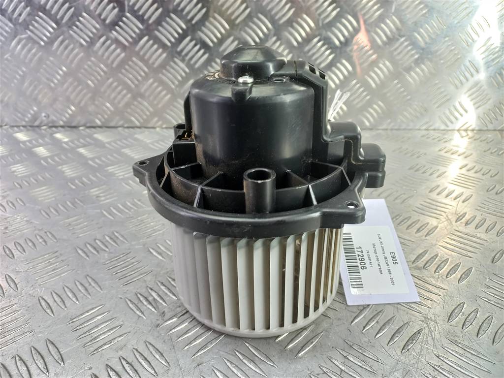 моторчик отопителя SUZUKI JIMNY 1.3 4WD MT (86 л.с.)Jimny  III рестайлинг (2005—2012) Внедорожник 7415081A01, 5350 рублей, Москва